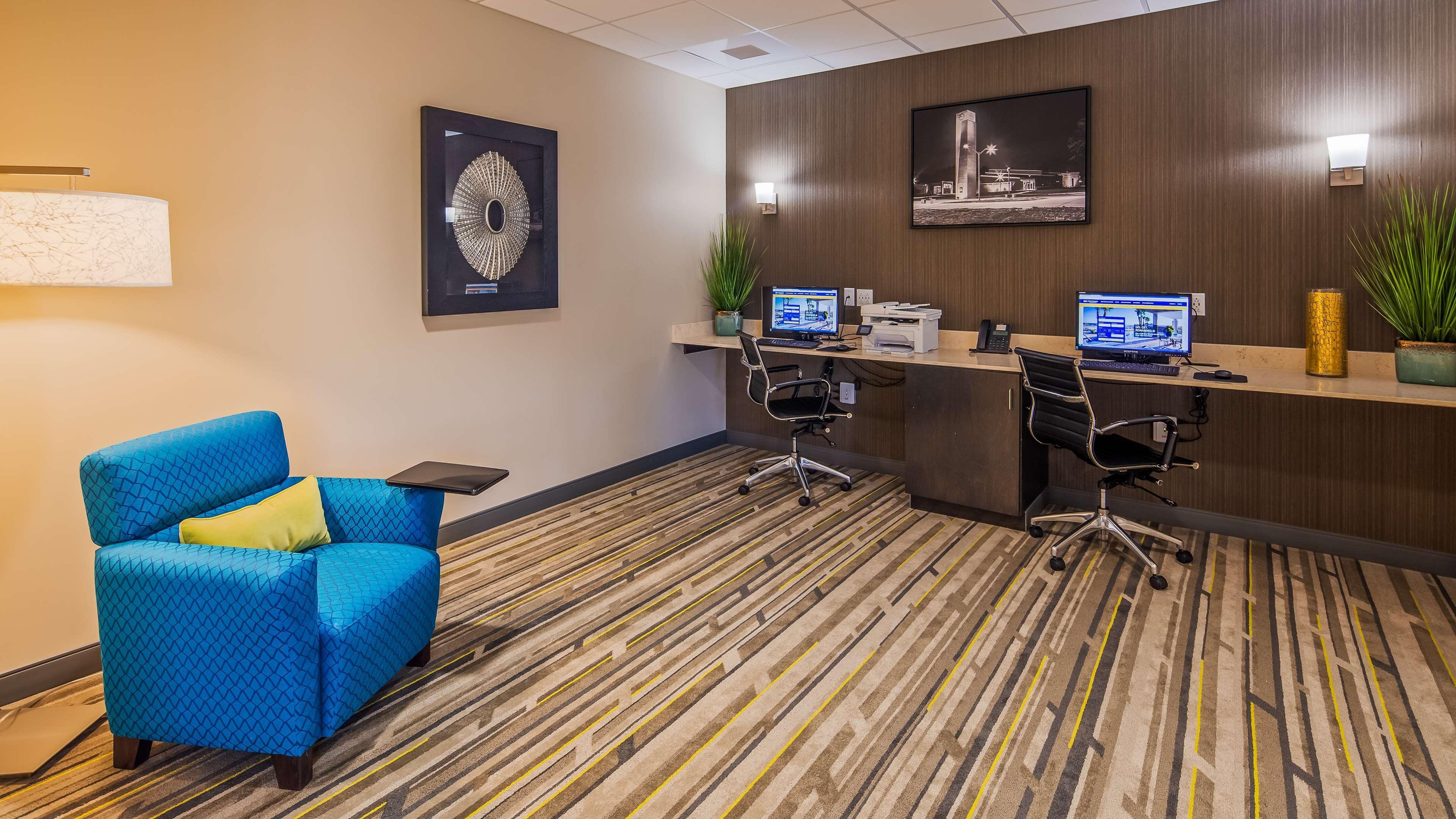 Best Western Plus Centralia Hotel & Suites Exterior foto
